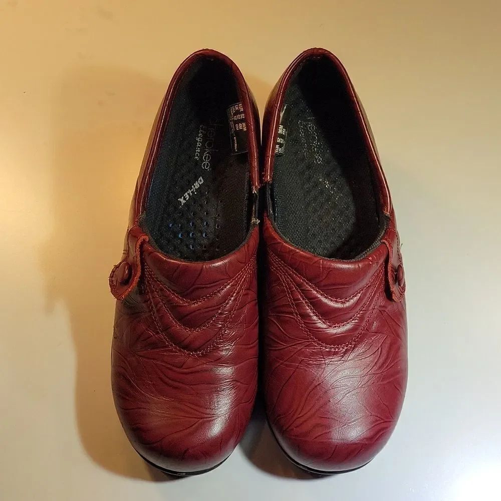 CHEROKEE ELEGANCE DRI-LEX BURGUNDY WOMEN"S CLOG STYLE SLIP RESISTANT ROUND TOE
